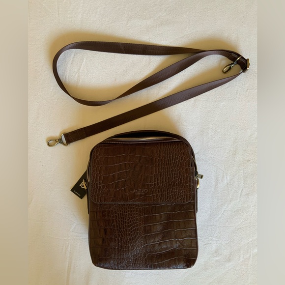 Aldo Man's Crossbody Bag - Picture 2 of 12